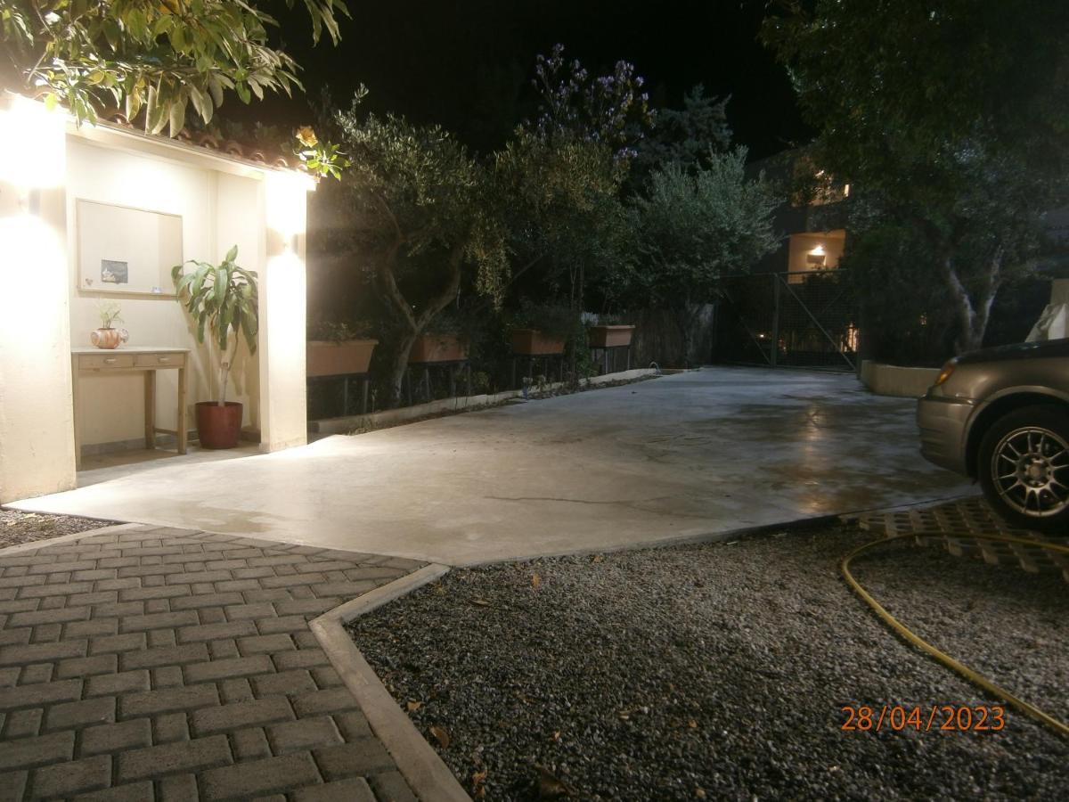 Aphrodite Studios & Apartment Bali  Exterior foto